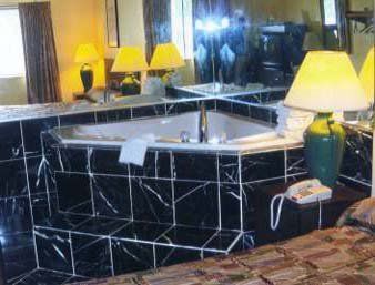 Super Inn Lodge West Rom bilde